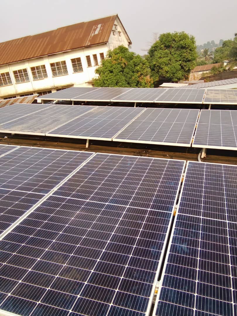Installation solaire sur école - Vue 2